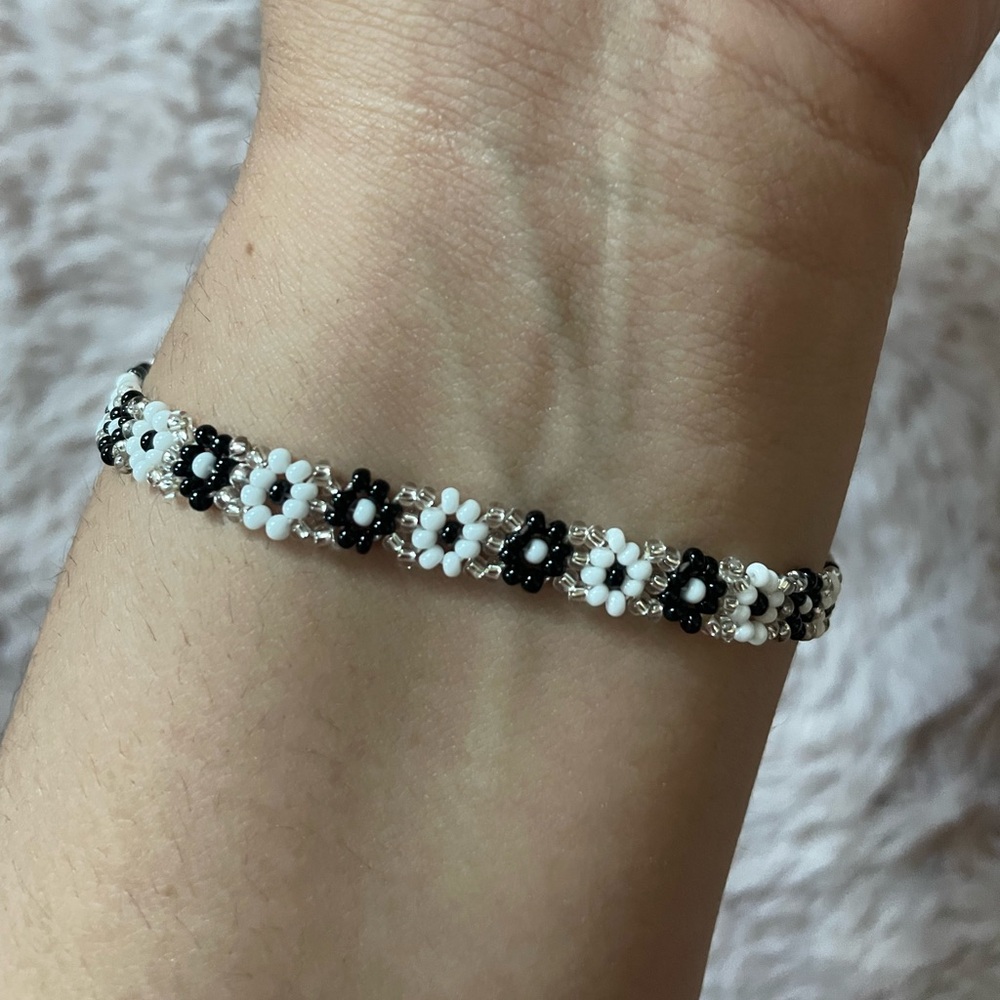 HANDMADE BEADED BRACELET